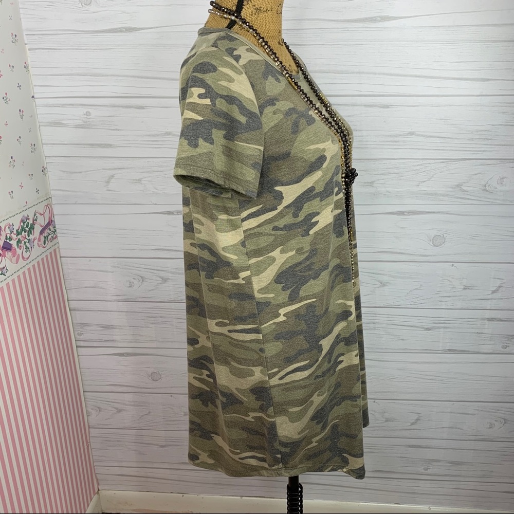 🛑SOLD🛑Camo T-shirt Dress - Picture 2 of 6
